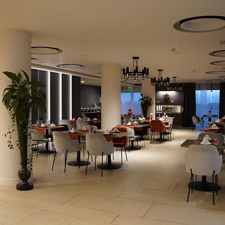 Hotel Sorin Mihai Cristian  Exteriör bild